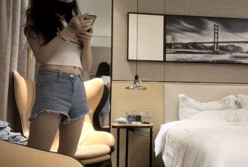 肌肉佬寻花约白衣牛仔短裤少妇啪啪 肌肉佬寻花约白衣牛仔短裤少妇啪啪